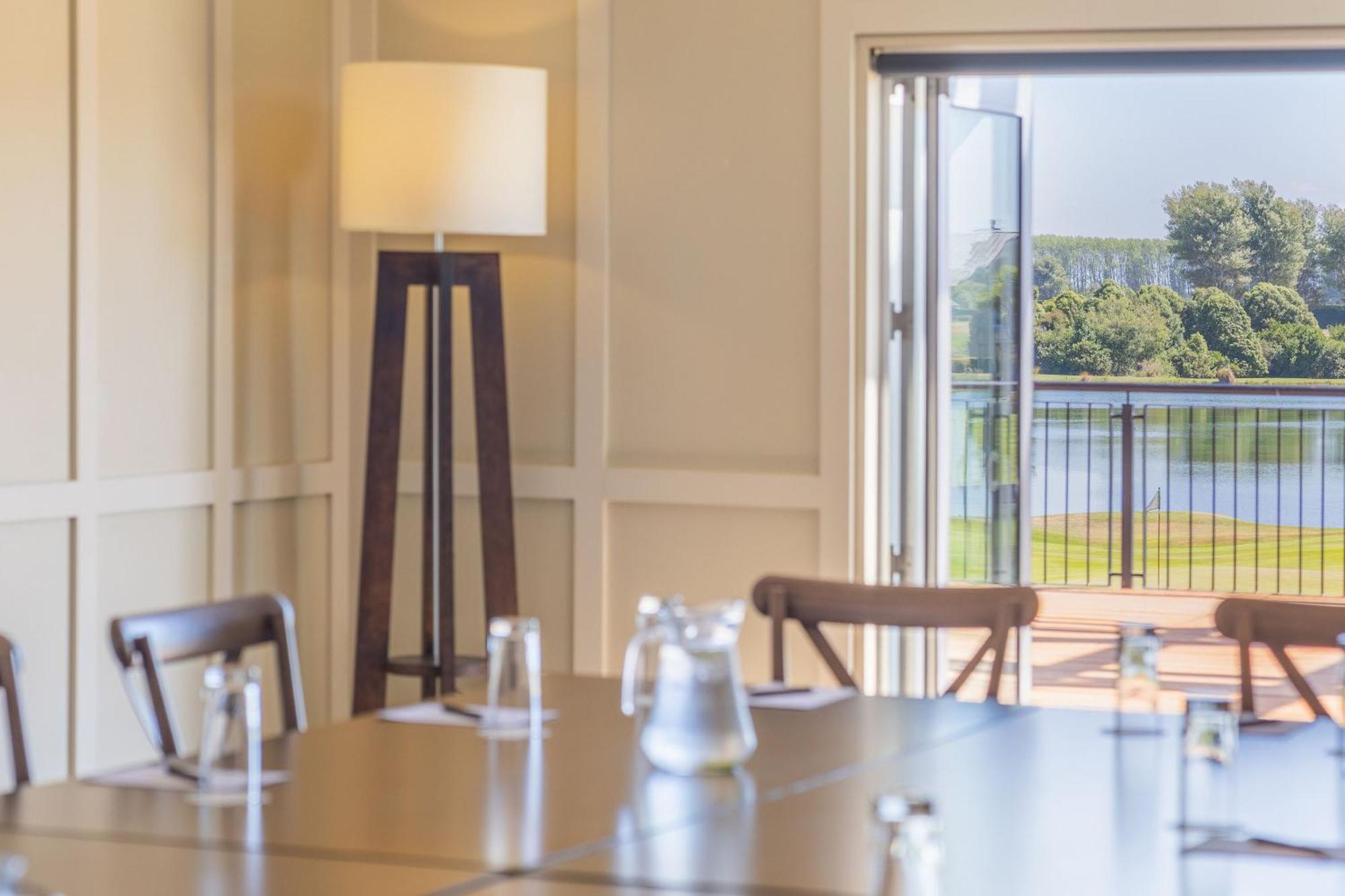 Peppers Clearwater Resort Крайстчърч Екстериор снимка
